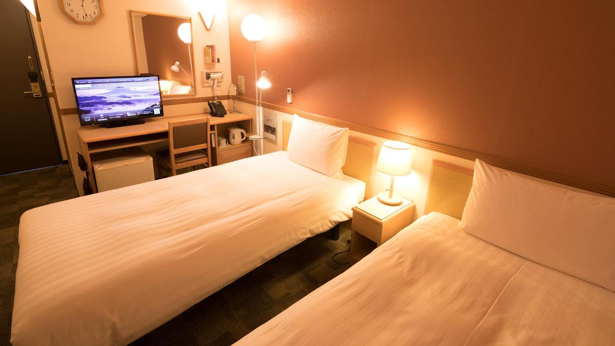 Toyoko Inn Nagoya Owari Ichinomiya Ekimae Habitación foto